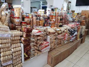 Madu Mongso, Pia hingga Kuwe Koya Bisa Dicicip di RM Nusa Indah