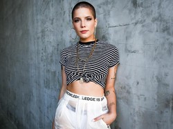 Penyanyi Pop Halsey Ungkap Perjuangannya Melawan Endometriosis