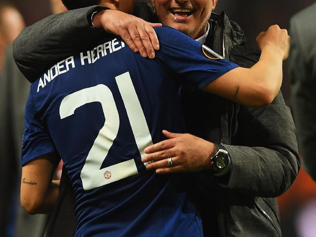Hubungan Herrera dengan Mourinho Baik-Baik Saja