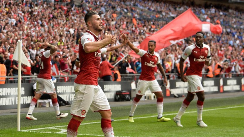 Walcott: Kolasinac Benar-Benar Buas