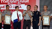 Penghargaan dari Kapolda untuk Tim Pengungkap Sabu 1 Ton