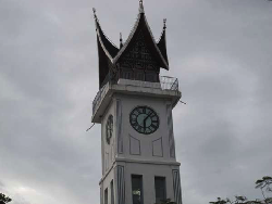 Festival Telong-telong Bangkitkan Sejarah Perjuangan Kota Padang