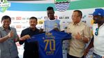Sah! Ezechiel Jadi Pemain Persib