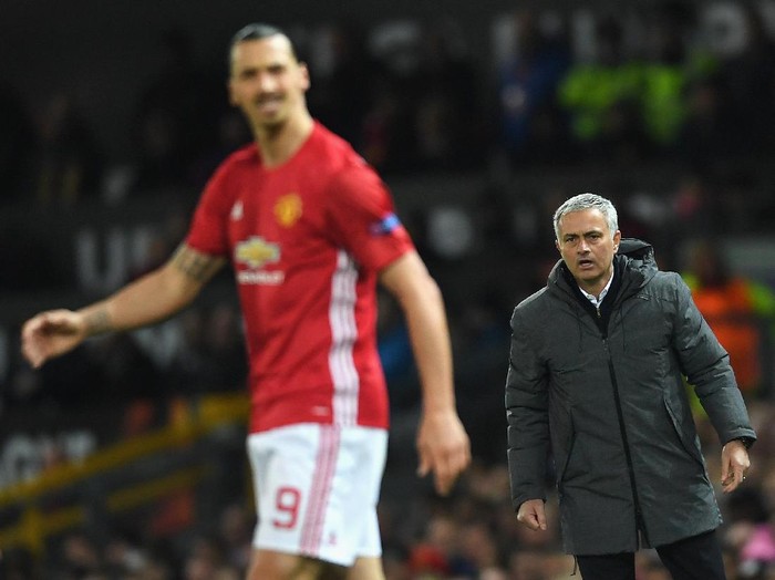Mourinho: Firasat Saya, Ibrahimovic Comeback di Tahun Ini