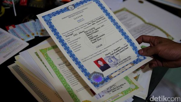 Rumah Percetakan Sertifikat Palsu di Tambora Digerebek Polisi