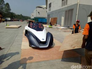 Mobil Listrik Keren Nissan Mendarat di Tangerang