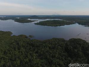 Kembaran Danau Toba di Kalimantan Kembaran Danau Toba di Kalimantan