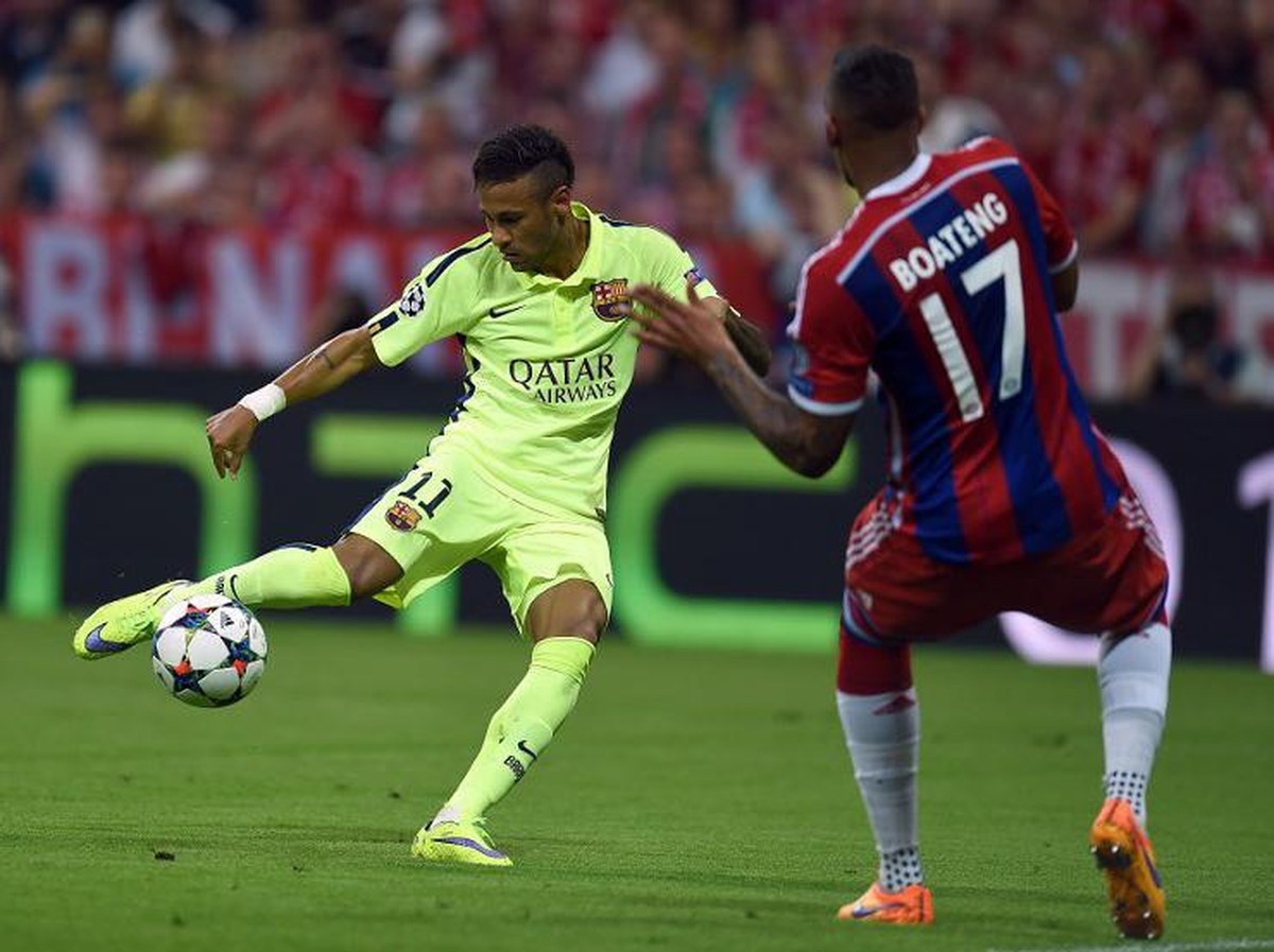 Aksi Neymar saat menghadapi Bayern Munich. Foto: AFP Photo / Patrik Stollarz