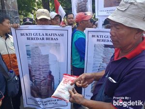 Gula Lokal Tidak Laku, Petani Pertanyakan Serbuan Gula Rafinasi Gula Lokal Tidak Laku, Petani Pertanyakan Serbuan Gula Rafinasi