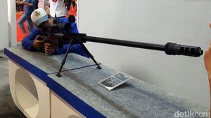 Keren! Senjata SPR-2 Buatan Pindad Mampu Tembus Baja