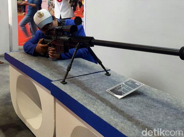 Keren! Senjata SPR-2 Buatan Pindad Mampu Tembus Baja