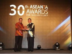 Menpar Serahkan Penghargaan ke Pelaku Pariwisata ASEAN