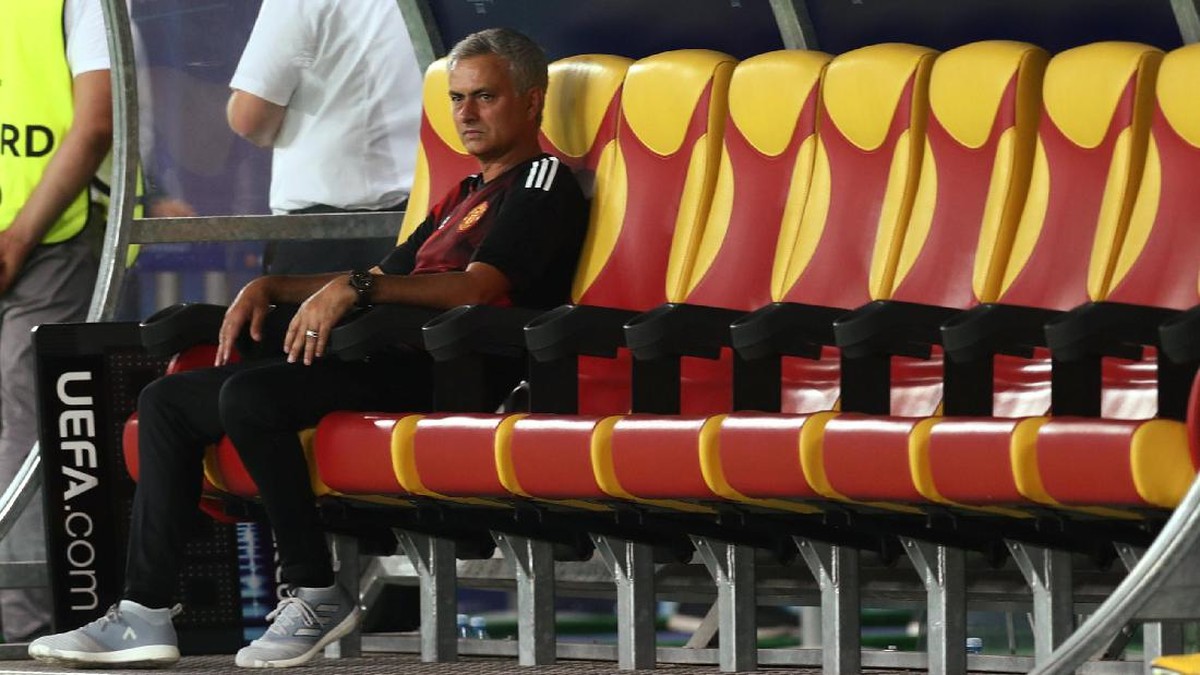 Jose Mourinho menilai gol Casemiro seharusnya dianulir karena offside (Foto: Eddie Keogh/REUTERS)