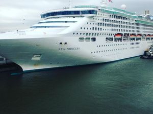 Takut Diserang Bajak Laut, Kapal Pesiar Ini Jadi Kapal Hantu