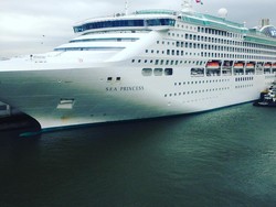 Takut Diserang Bajak Laut, Kapal Pesiar Ini Jadi Kapal Hantu