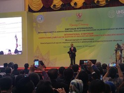 Di Depan Ketua MK Se-Asia, Jokowi Cerita Merawat Keberagaman di Solo