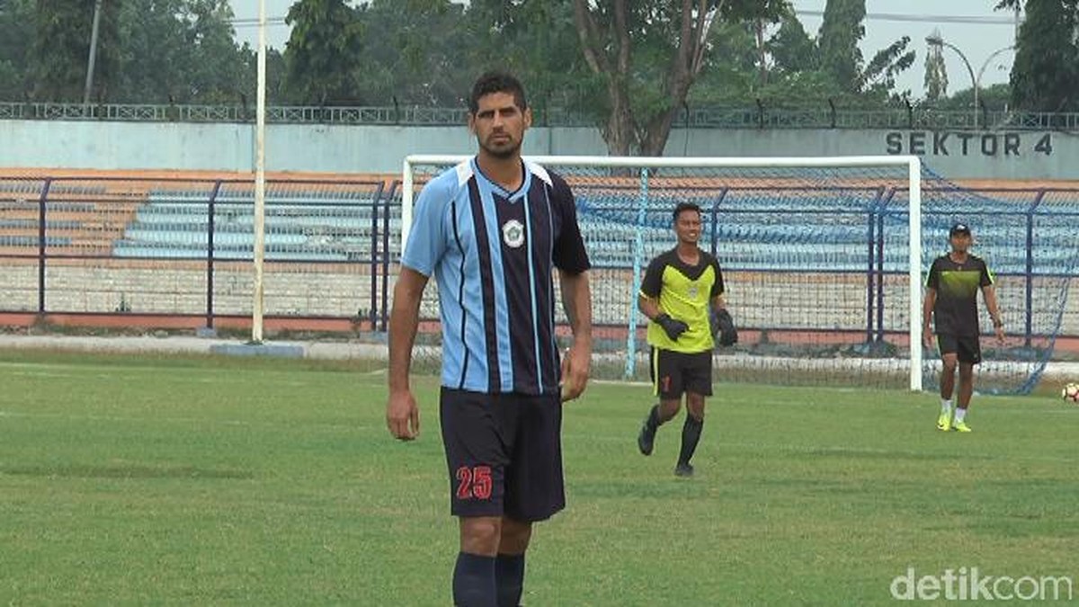 Ramon Rodriguez, bek Persela Lamongan (Eko Sudjarwo/detikSport)
