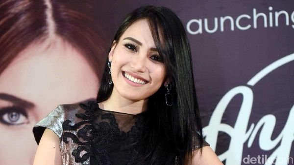 Lucunya Anak ke-7 Kiwil, Ayu Ting Ting Rilis Album Baru
