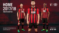 Bournemouth tampil dengan warna khas klub dalam jersey kandang dari Umbro pada musim 2017/2018. (Foto: Twitter @afcbournemouth)