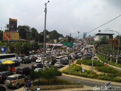 Macet Long Weekend, BPTJ Siapkan Jalur Alternatif Menuju Puncak