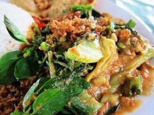 Yuk, Makan Enak dengan Jajan 7 Pecel Sayuran yang Sedep Mantep Ini!