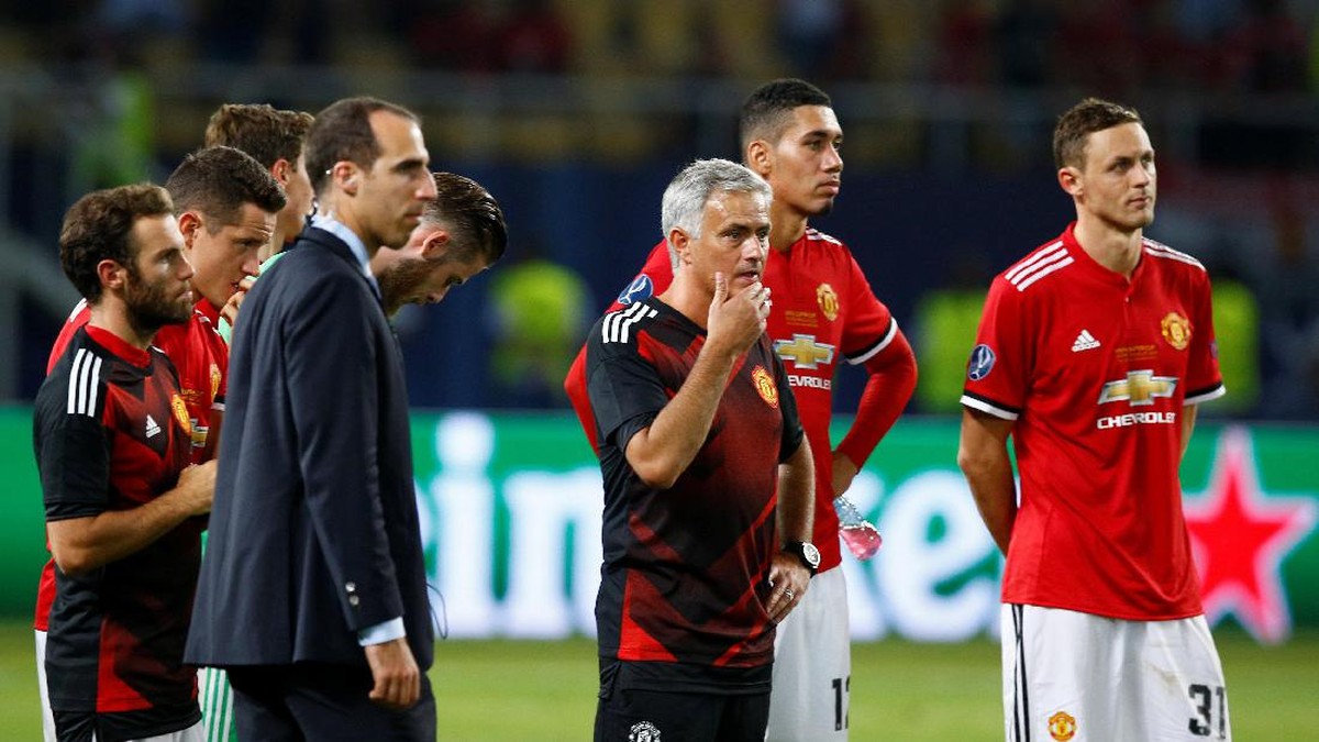 Manchester United gagal juara Piala Super Eropa 2017 (Foto: REUTERS/Peter Cziborra)