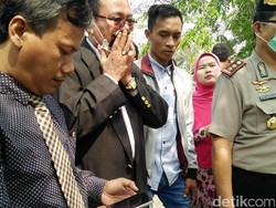 Ayah Kandung Tertuduh Pencuri Ampli Tangisi Pembongkaran Makam