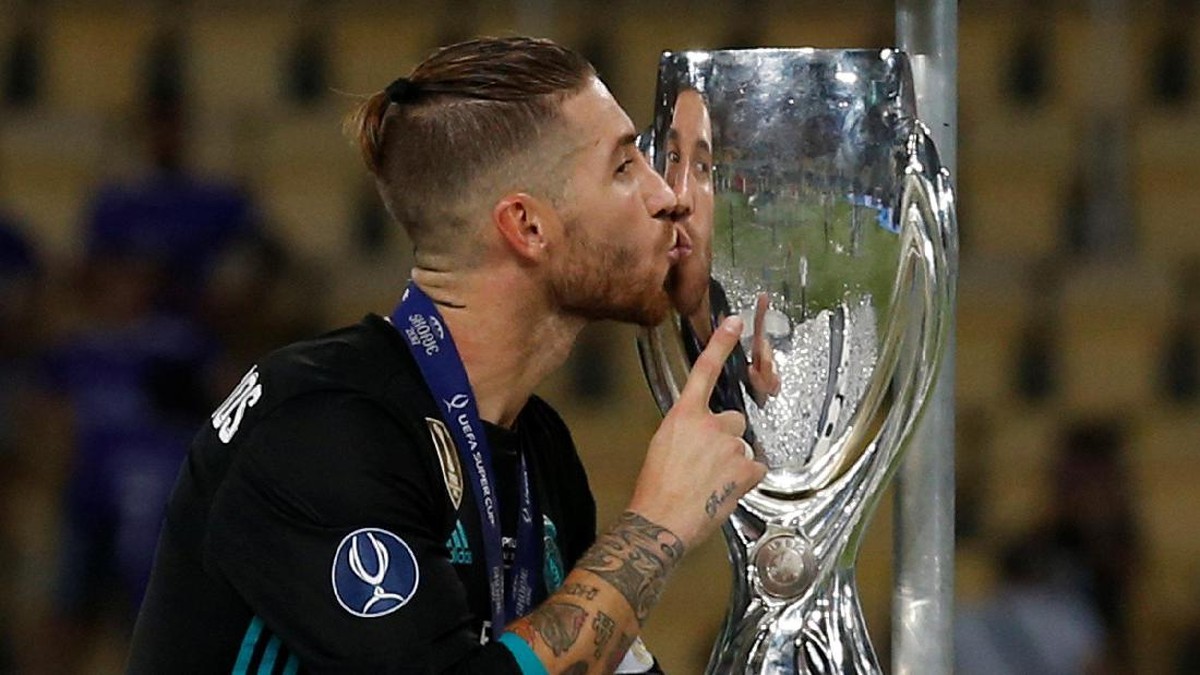Sergio Ramos menyebut Real Madrid menang atas MU karena tampil oke dan tampil penuh komitmen. (Peter Cziborra/Reuters)