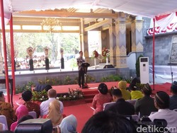 Jokowi Mengaku Pernah Dipameri Keris oleh Putin dan Erdogan