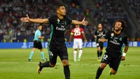 Casemiro merayakan golnya, yang membuka keunggulan Madrid atas MU. (Foto: Getty Images Sport)