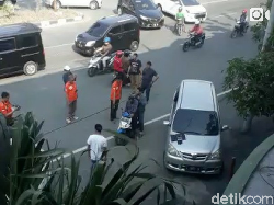 Dua Pelaku Pecah Kaca Mobil Putra Wali Kota Risma Masih Diburu