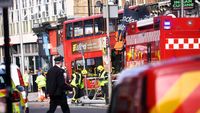 Bus Double Decker Tabrak Toko di London