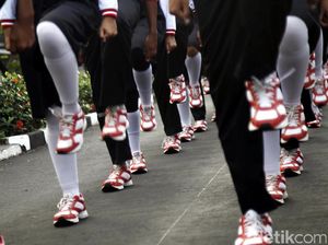 Paskibraka Berlatih Keras untuk Upacara HUT RI