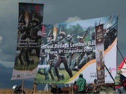 Lempar 1.359 Sege, Festival Budaya Lembah Baliem Pecahkan Rekor Dunia