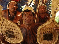 Aw! Tradisi Ini Dianggap Paling Menyakitkan di Dunia