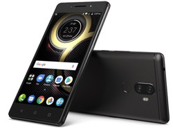 Ini Ponsel Lenovo Pertama yang Tampil Polos