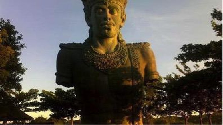 Patung Dewa Wisnu di Taman Budaya Garuda Wisnu Kencana (Foto: dok. detikTravel) Patung Dewa Wisnu di Taman Budaya Garuda Wisnu Kencana (Foto: dok. detikTravel)