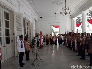 Kak Djarot dan Kak Sylvi Lepas Pramuka DKI ke Raimuna Nasional