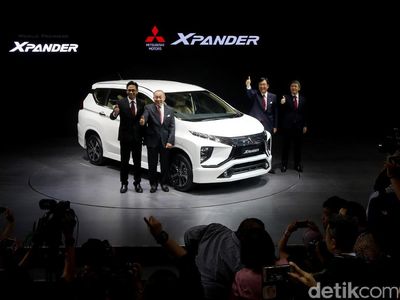 Foto: Perkenalkan Mitsubishi Xpander Low MPV Pesaing Avanza cs