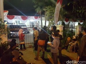 Pengurus PDIP Malang Datangi Rumah Ketua DPRD yang Digeledah KPK