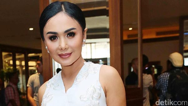 Pesona Yuni Shara dari Pendekar Rajawali ke Saur Sepuh