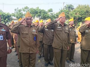 Veteran Naik Kereta ke Mana Saja Gratis di Hari Pahlawan