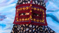 Foto: Wanita Bertopeng dari Iran