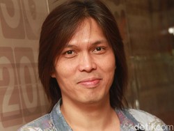 Ahmad Dhani Terjun ke Politik, Once: Dalam Hal Musik Dia Istimewa