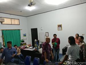 Tagih Pembayaran Proyek, Kontraktor Geruduk Kantor PUPR Cirebon