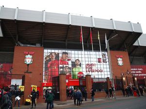 Owen Prediksikan Banyak Gol di Anfield