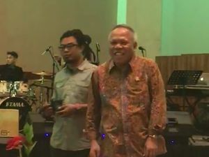 Tertangkap Kamera Lihat Tari Perut, Menteri Basuki: Saya Apes Tertangkap Kamera Lihat Tari Perut, Menteri Basuki: Saya Apes