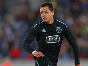 Ingin Rutin Main, Chicharito Mungkin Hengkang Januari Ini