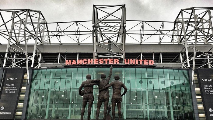 MANCHESTER, ENGLAND - JANUARY 15:  (EDITORS NOTE: This images has been processed using digital filters). A general view of the trinity statue of Law, Best and Charlton outside the stadium prior the Premier League match between Manchester United and Liverpool at Old Trafford on January 15, 2017 in Manchester, England.  (Photo by Mike Hewitt/Getty Images)