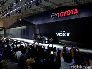 Kalau Pasarnya Bagus, Toyota Tak Tutup Kemungkinan Produksi Voxy Kalau Pasarnya Bagus, Toyota Tak Tutup Kemungkinan Produksi Voxy